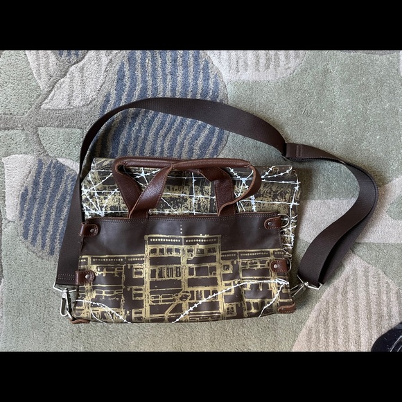 European Made Messenger Bag - Picture 4 of 4